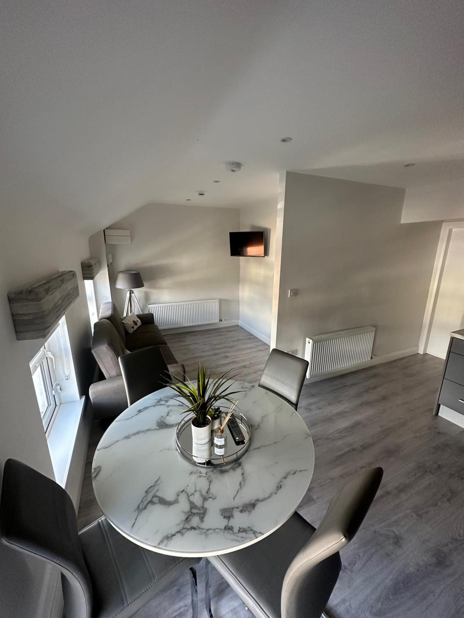 Westland Suites - Stylish, Modern, Elegant, Central Apartments A Londonderry Exterior foto